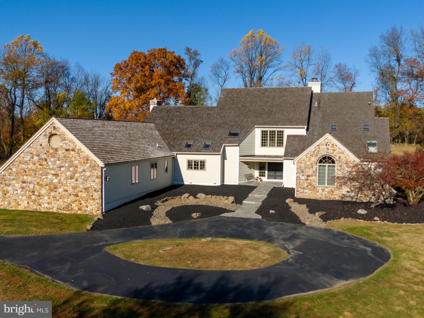 1201 Bassett Lane  Chester Springs PA 19425 photo