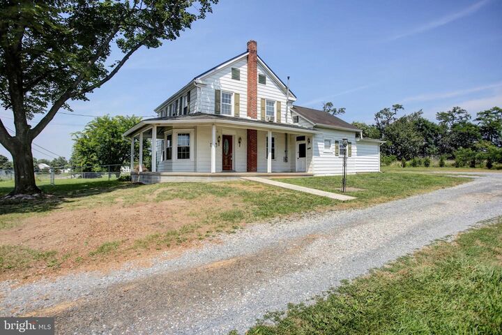 Property Photo:  5089 Buchanan Trail W  PA 17225 
