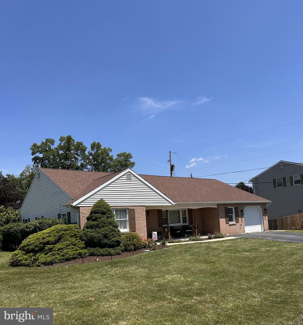 Property Photo: 1 Heather Court PA 19518