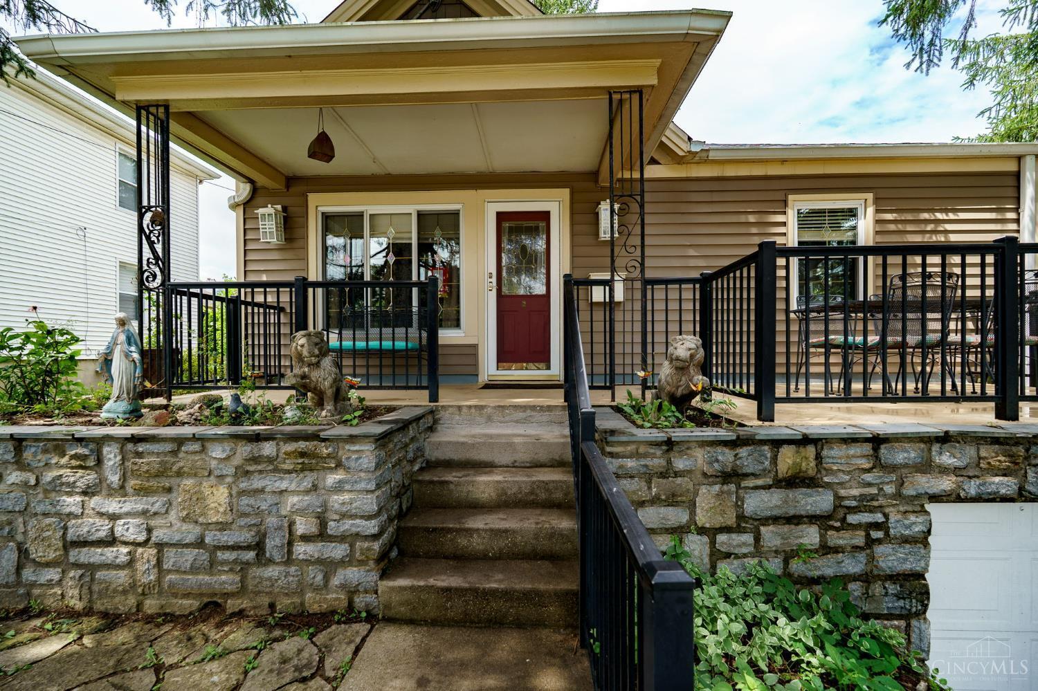 Property Photo: 8012 Euclid Avenue OH 45243