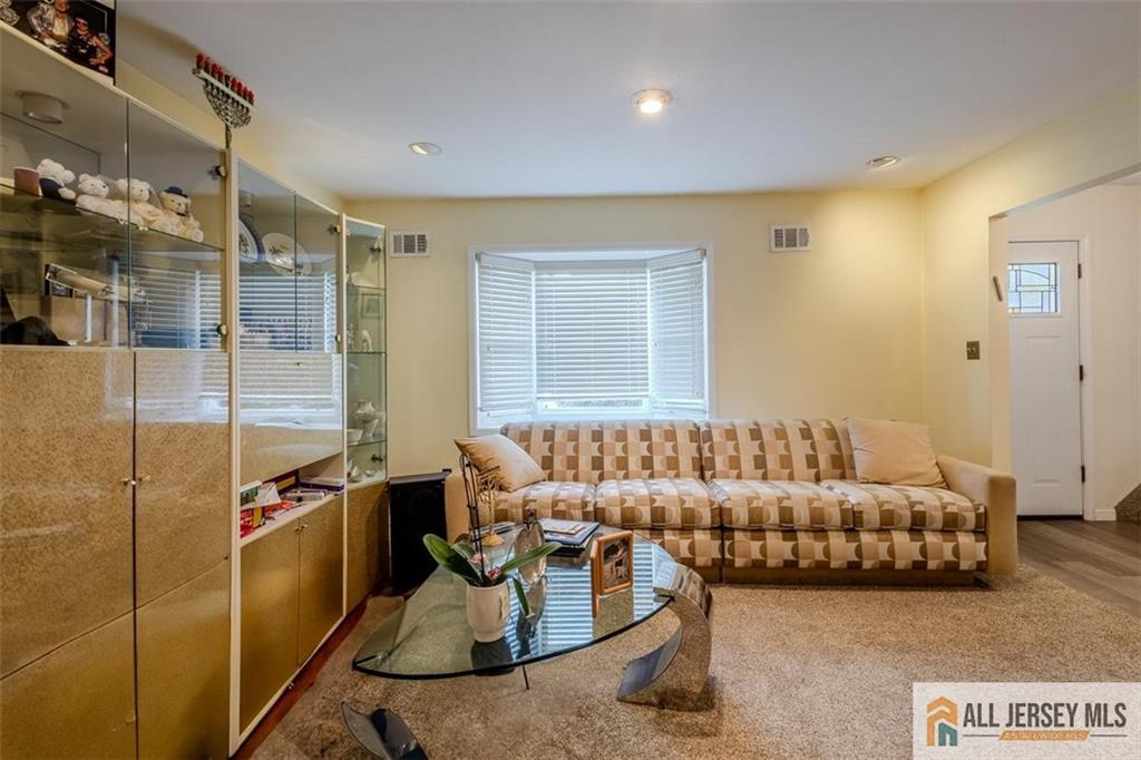 Property Photo: 64 Netherwood Circle NJ 08820