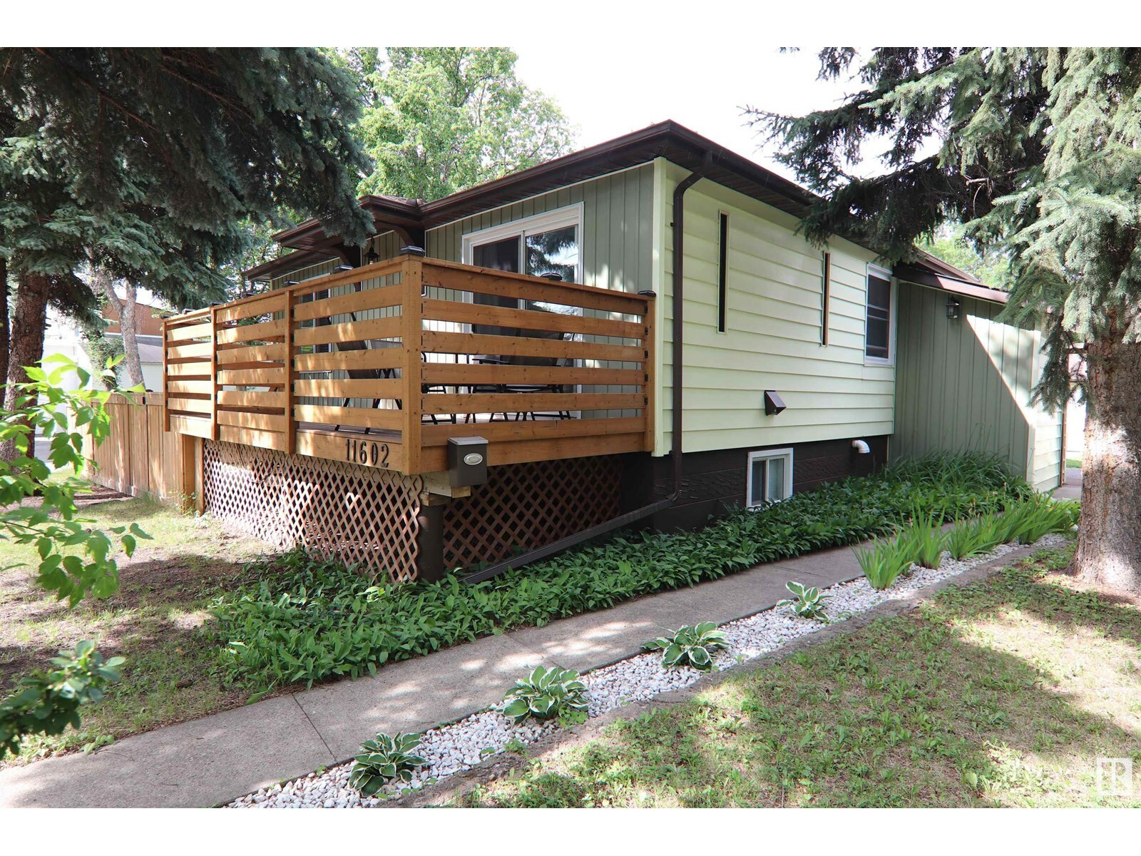 Property Photo: 11602 130 St NW AB T5M 1A6