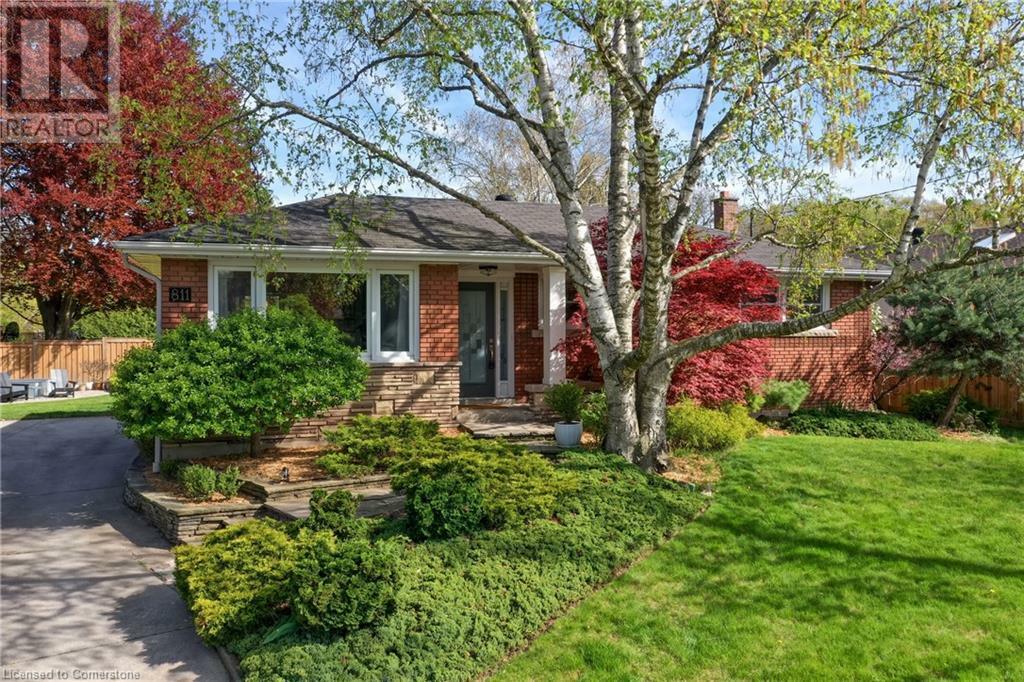 Property Photo: 811 Teal Drive ON L7T 2Y8