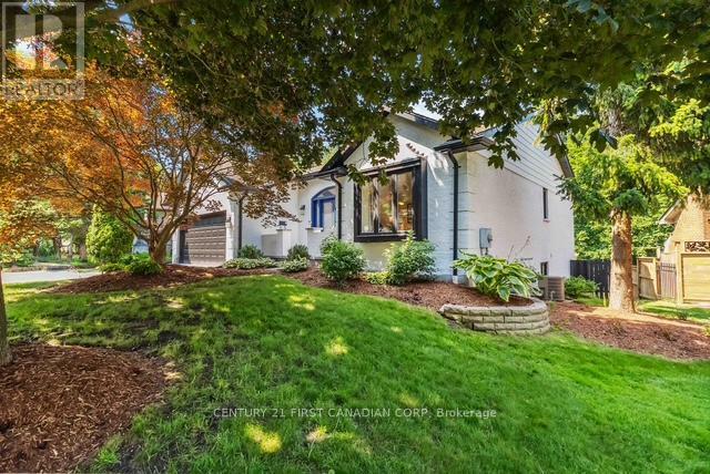Photo de la propriété: 108 Somerset Crescent ON N6K 3M4