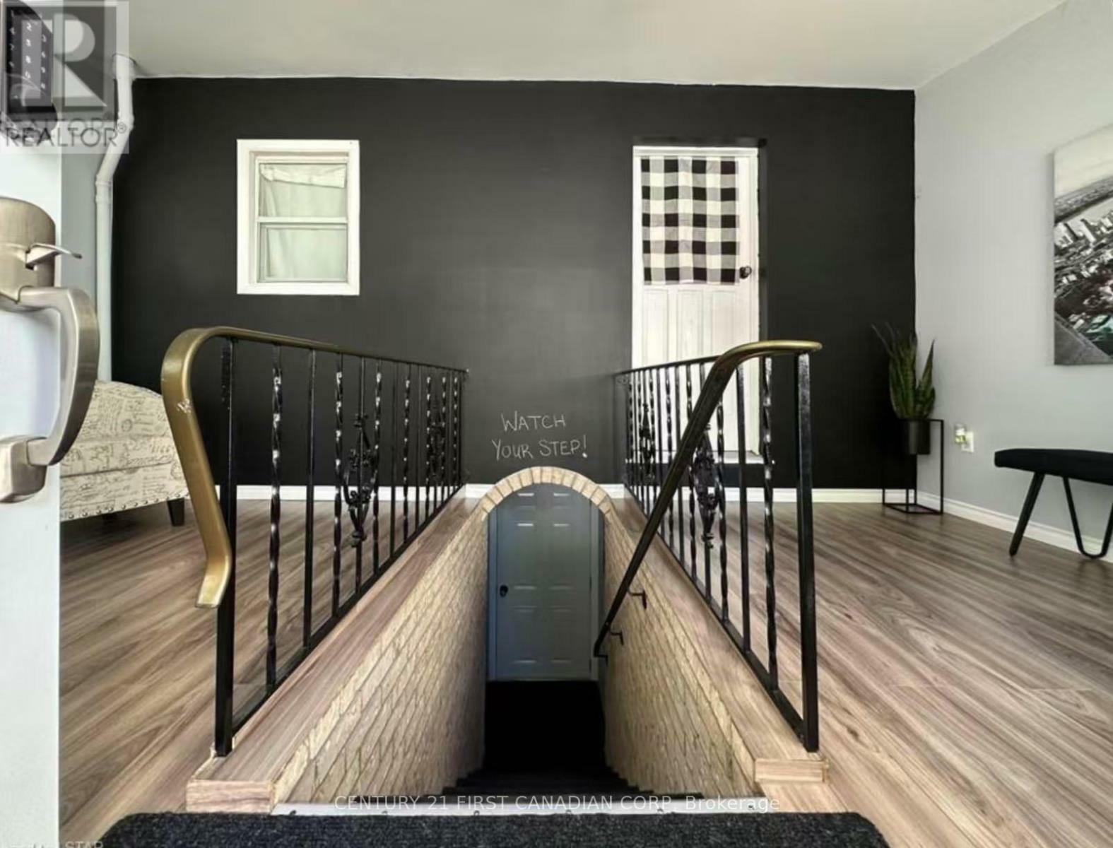Photo de la propriété: 344 Burwell Street East Lower Unit ON N6B 2V9