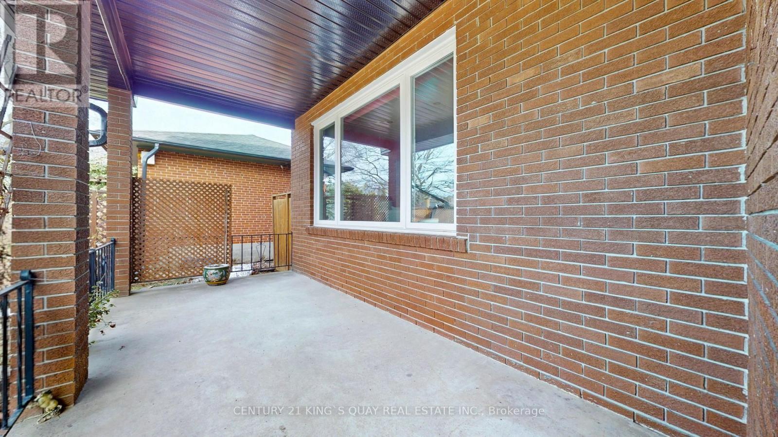 Property Photo: 50 Bedford Park Avenue ON L4C 2N8