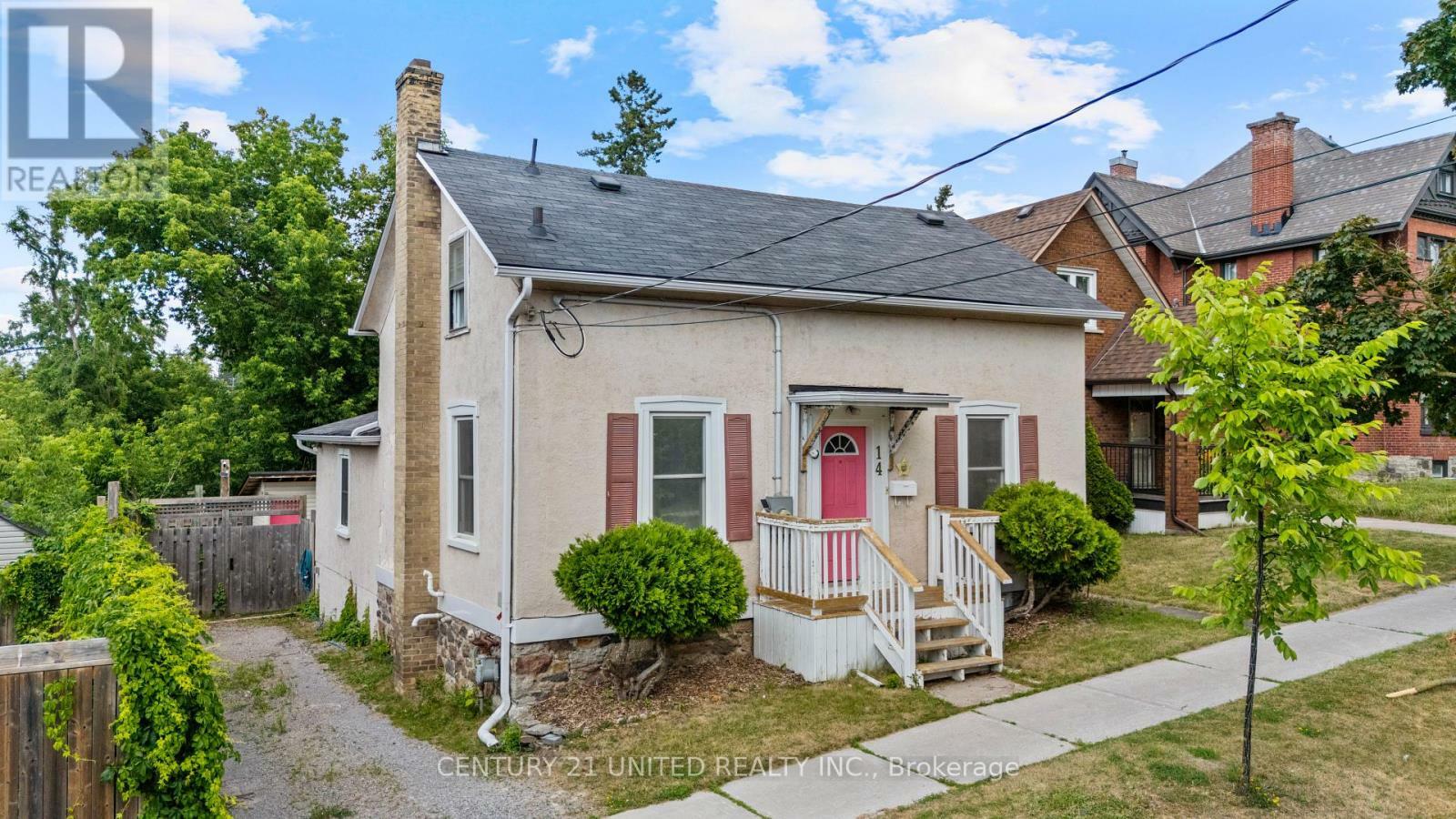 Photo de la propriété: 14 Kirk Street ON K9H 2R7