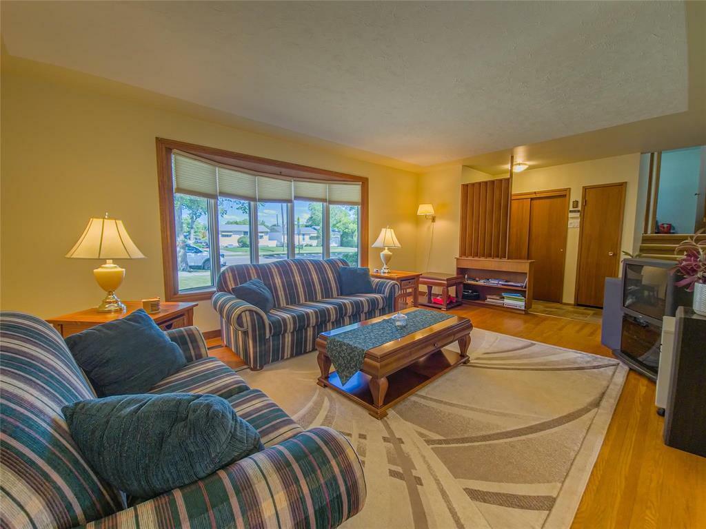 Property Photo: 740 26th Street MB R7B 2L1