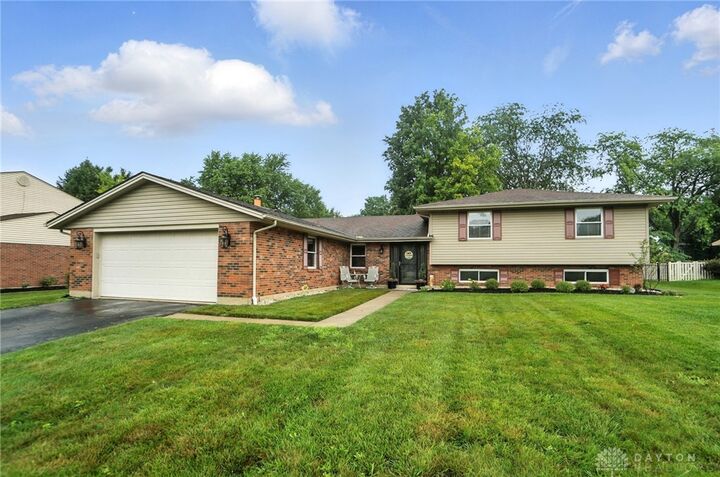 1169 Kentshire Drive  Dayton OH 45459 photo