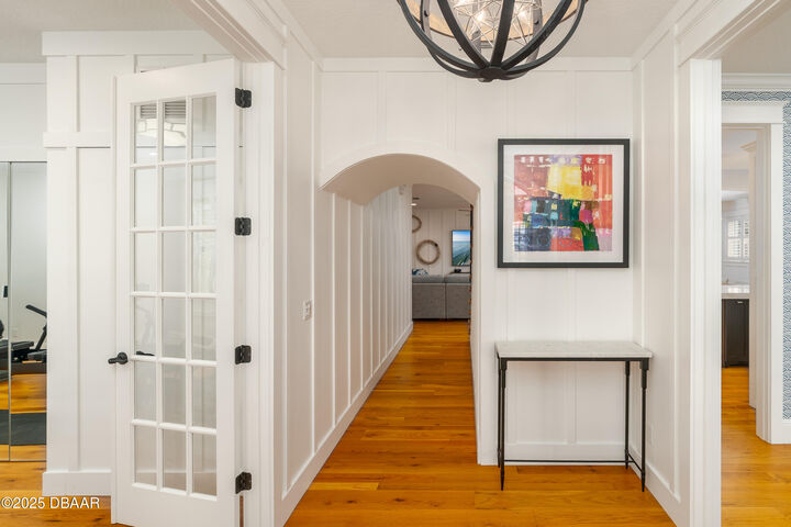 Property Photo:  1212 S Riverside Drive  FL 32168 