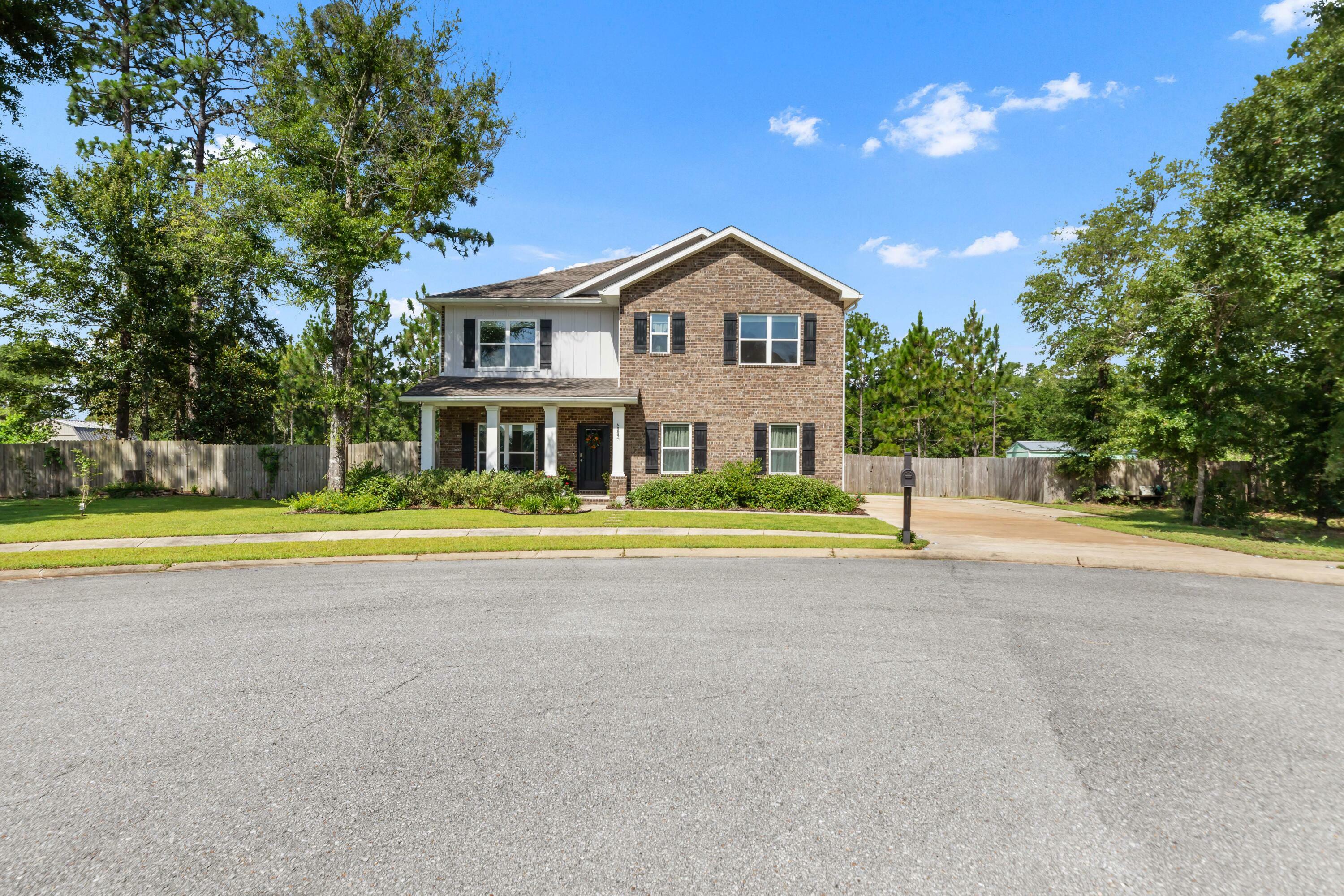 Property Photo: 6082 Carina Road FL 32539