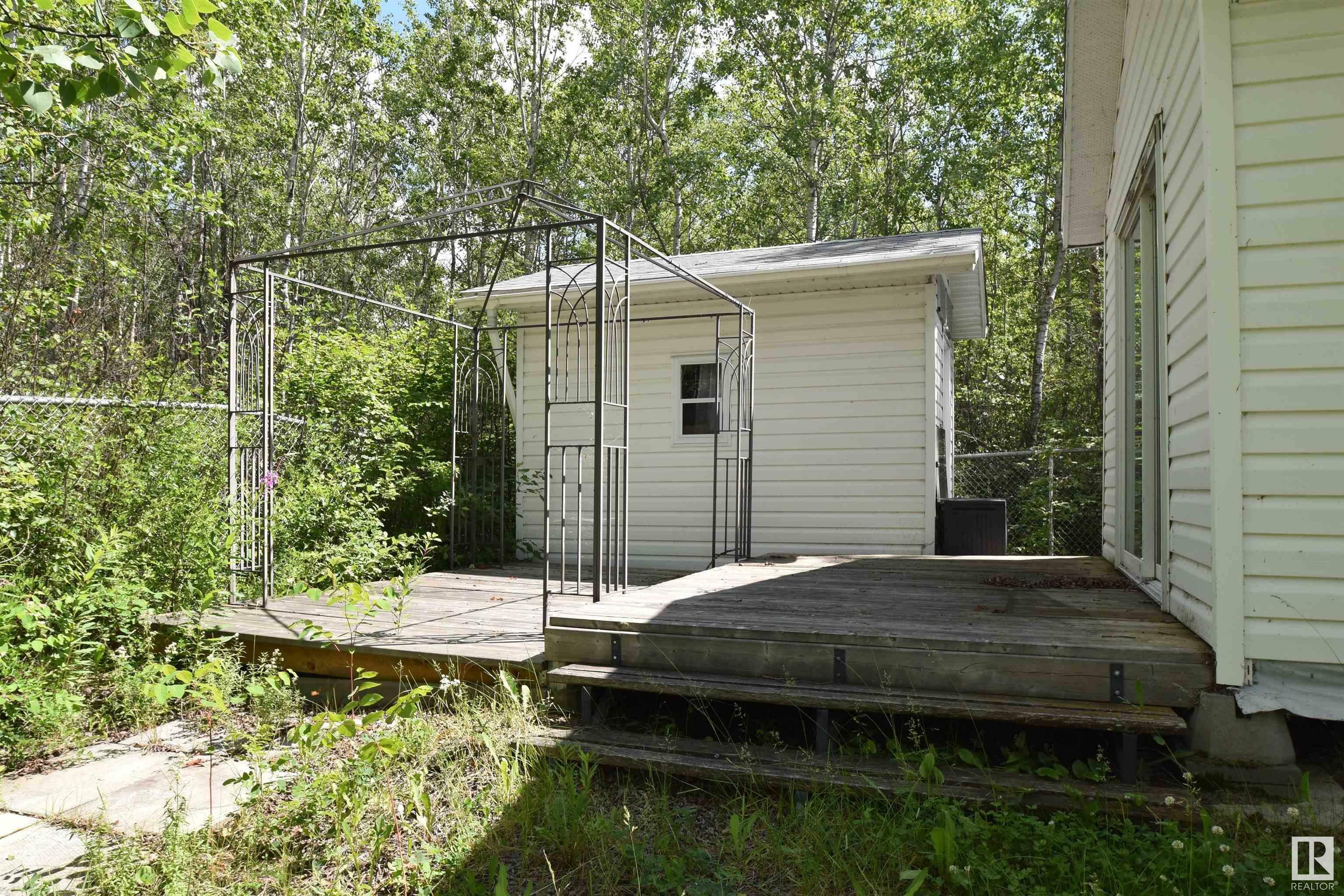 Property Photo: 58532 Rng Rd 215 AB T0A 3A0