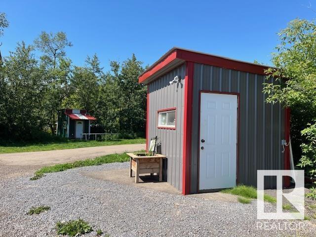 Property Photo: 56023 Rge Road 242 AB T0A 0K0