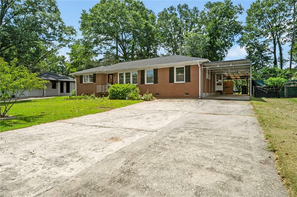 Property Photo: 1199 Ellington Drive GA 30260