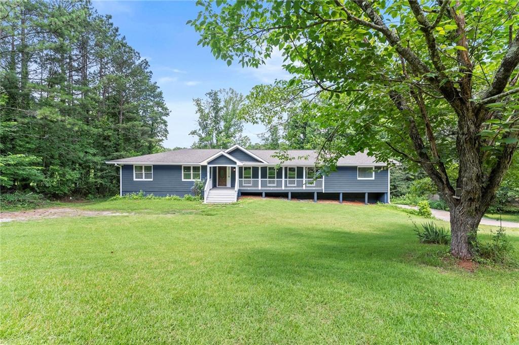 Property Photo: 185 Lee Path GA 30102