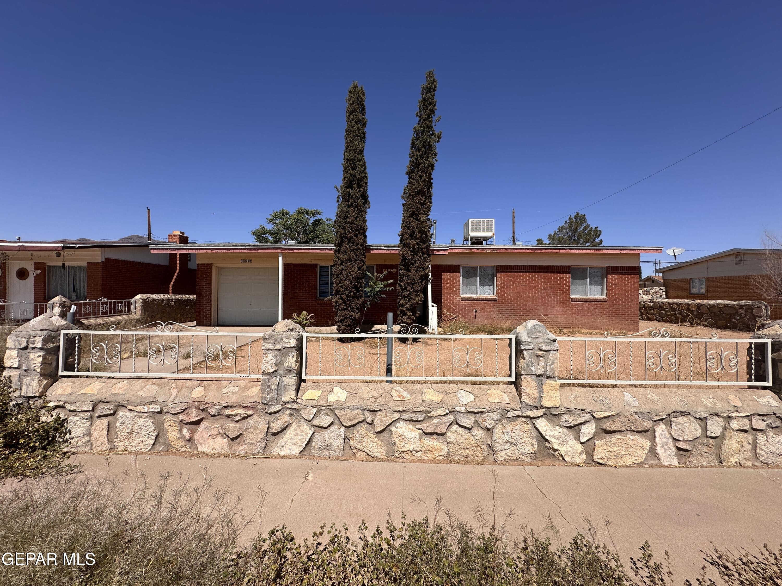 Property Photo: 10333 Shoshone Street TX 79924