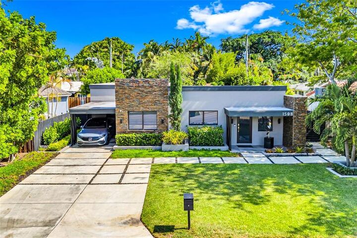 Property Photo: 1508 NE 18th Street FL 33305