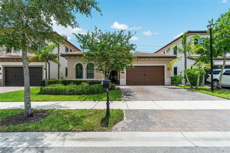 Property Photo: 9310 Meridian Drive E. FL 33076