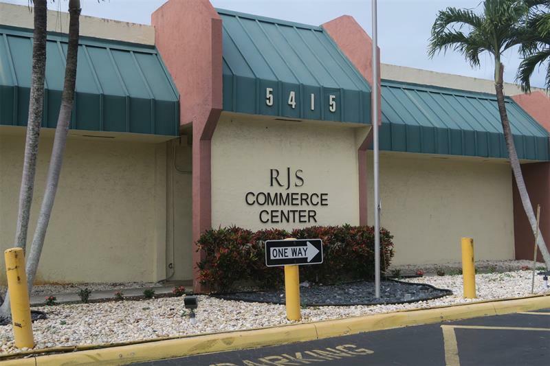 Property Photo: 5415 NW 15th St 23 FL 33063