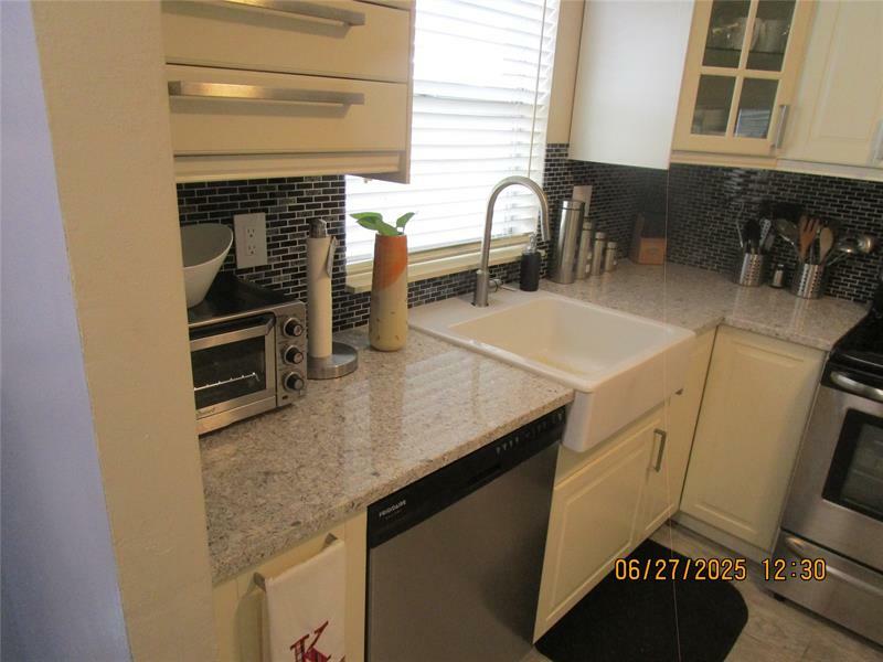 9700 Sunrise Lakes Blvd 308  Sunrise FL 33322 photo
