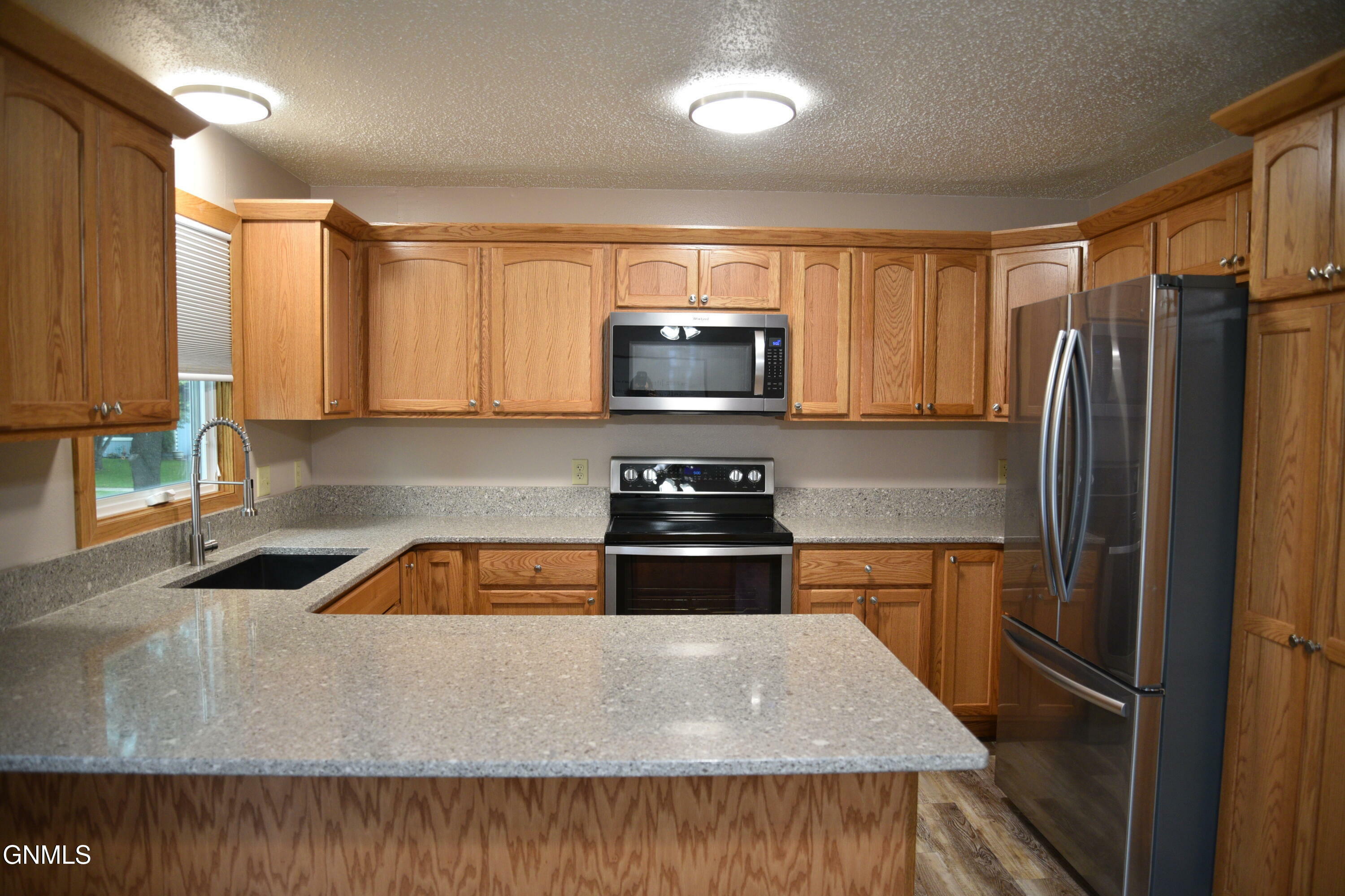 Property Photo: 701 E Wachter Avenue ND 58504