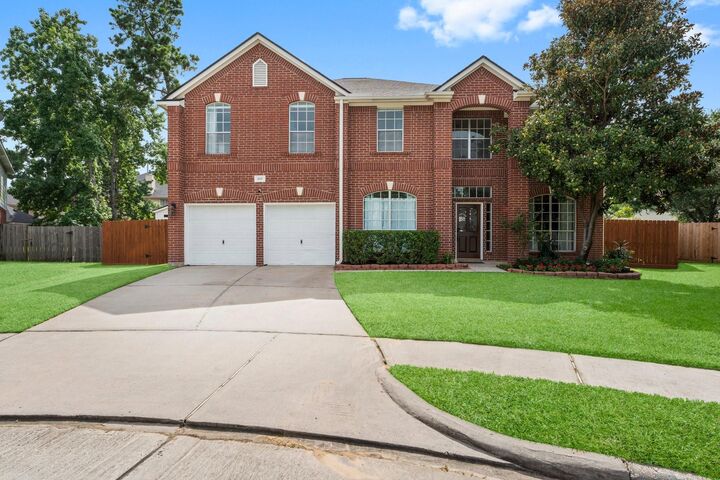 Property Photo: 819 Flanners Court TX 77373