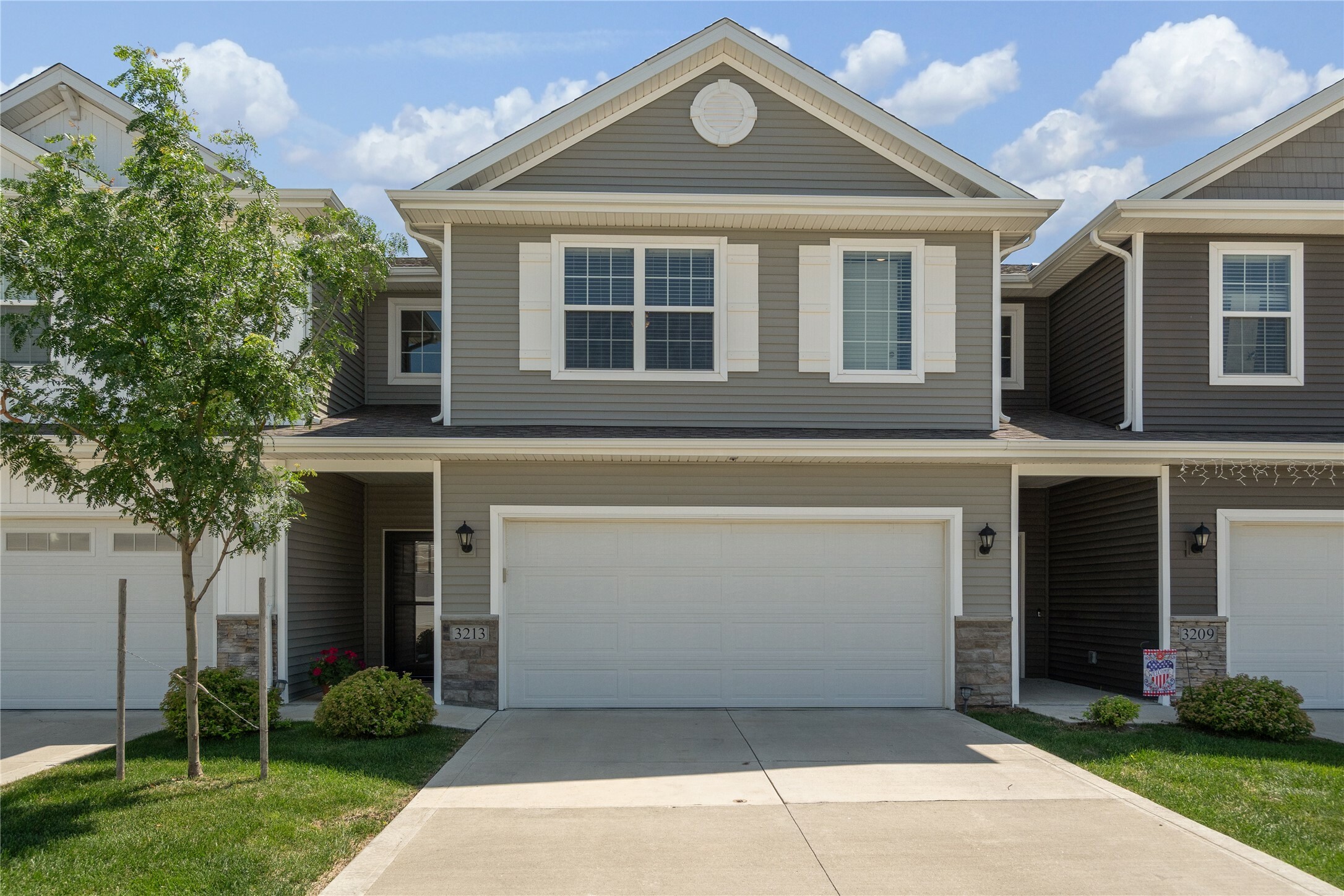 Property Photo: 3213 NW Linwood Lane IA 50023
