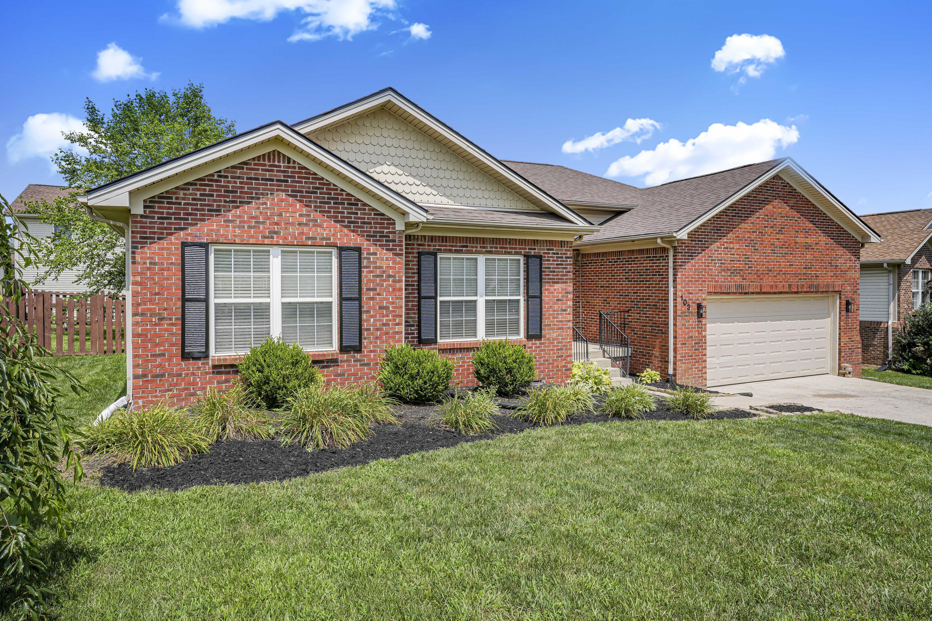 Property Photo: 103 Santa Barbara Boulevard KY 40324