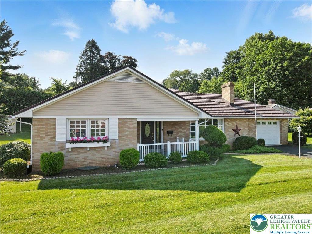 Property Photo:  91 Maple Street  PA 18062 