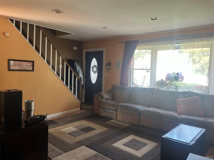 Property Photo:  14 Eastwood Drive  NY 11703 