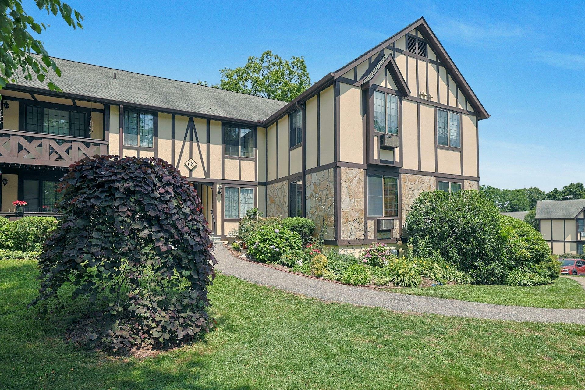 Property Photo: 68 Foxwood Drive 4 NY 10570