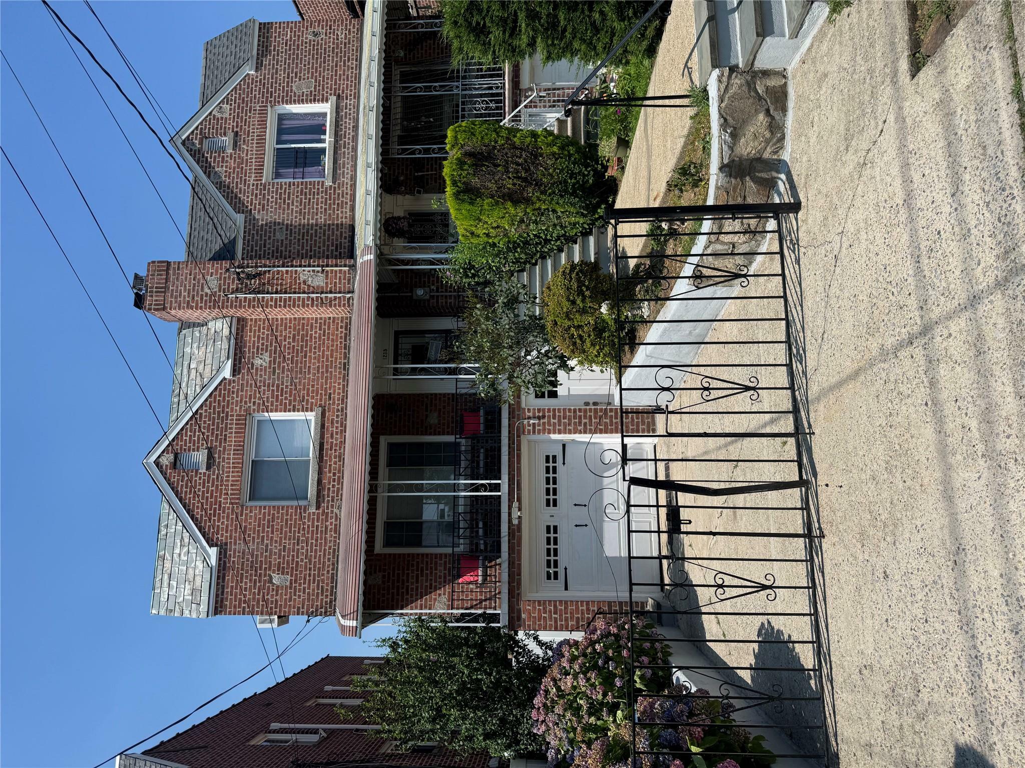 Property Photo: 1235 Astor Avenue NY 10469