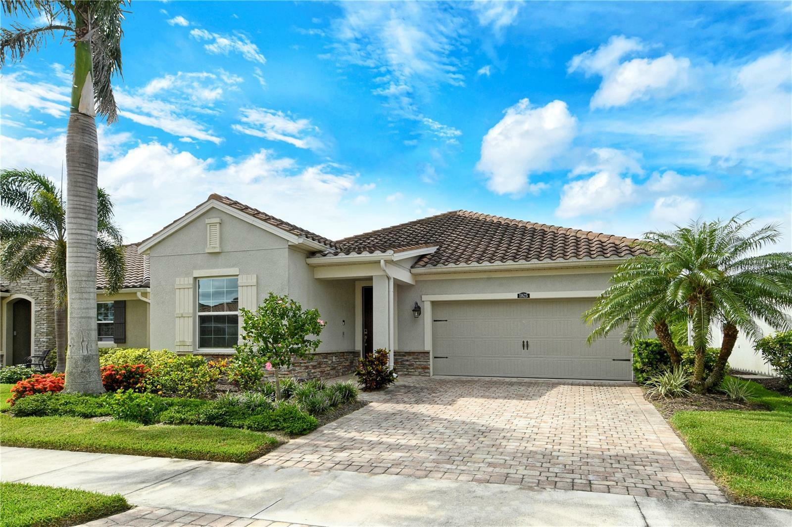 Property Photo: 11625 Renaissance Boulevard FL 34293