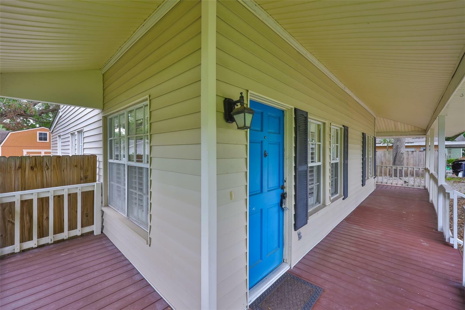 Property Photo: 3906 W San Luis Street FL 33629