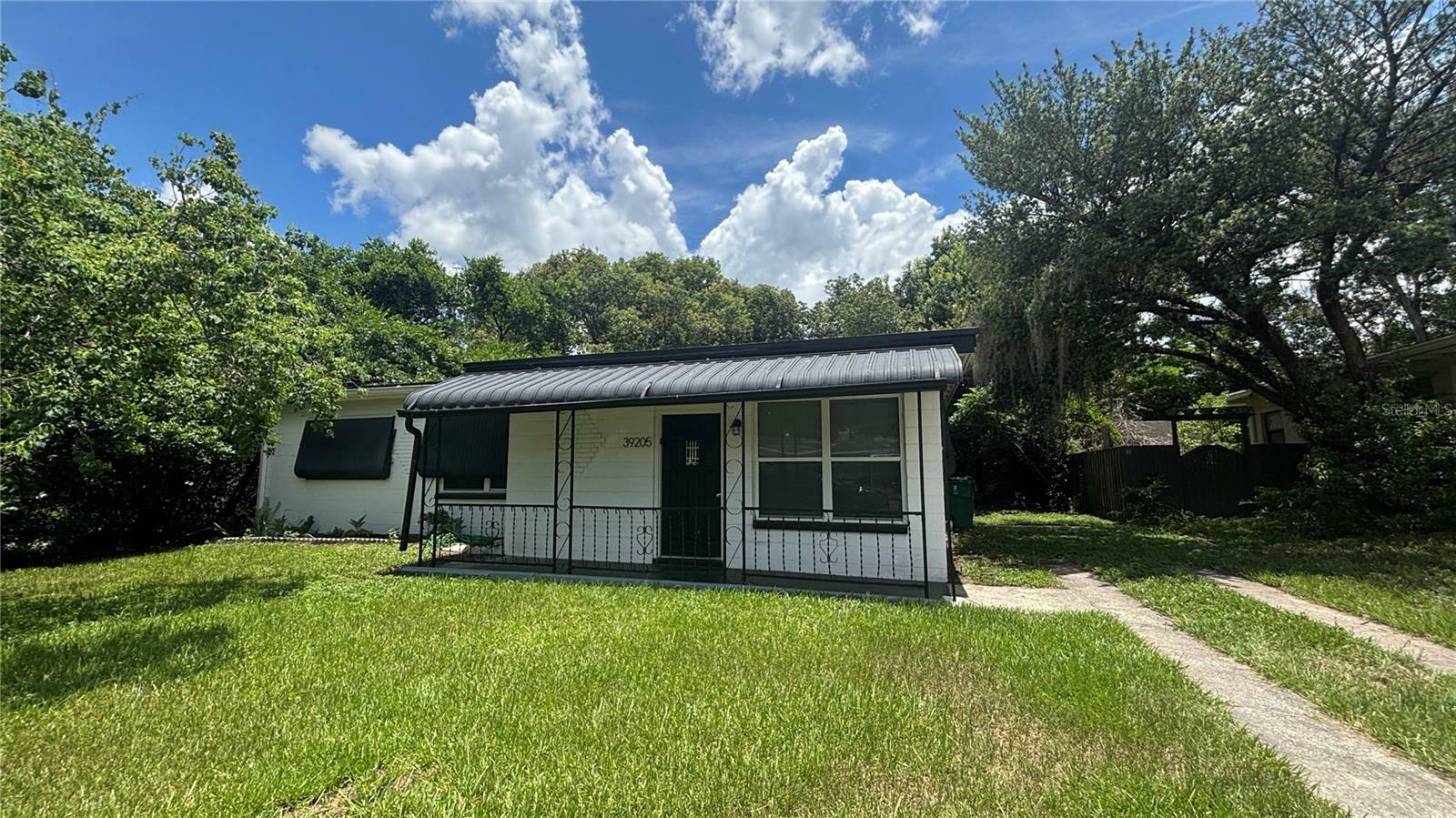 Property Photo: 39205 Park Drive FL 33542