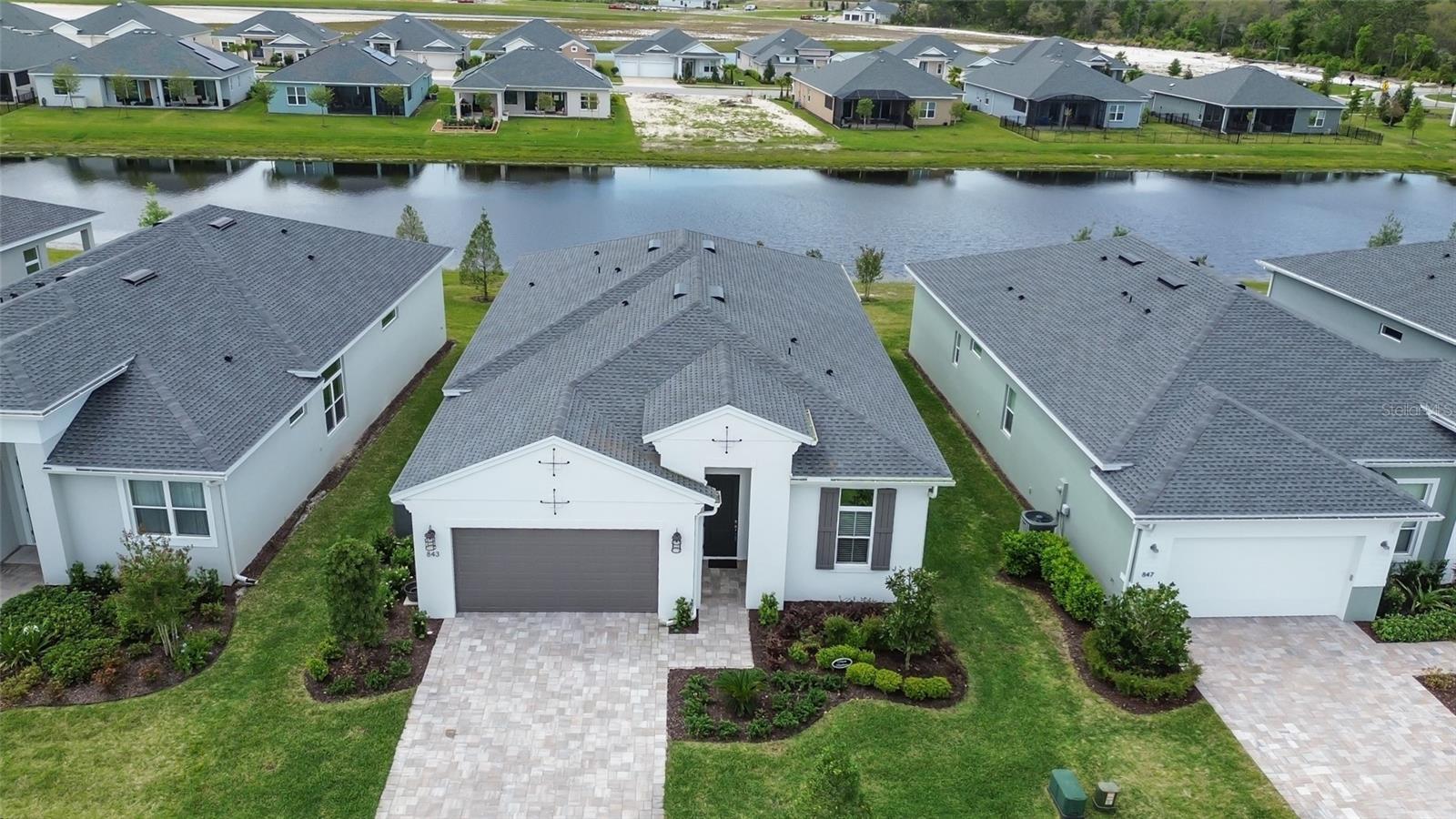 Property Photo: 843 Liliana Drive FL 32724