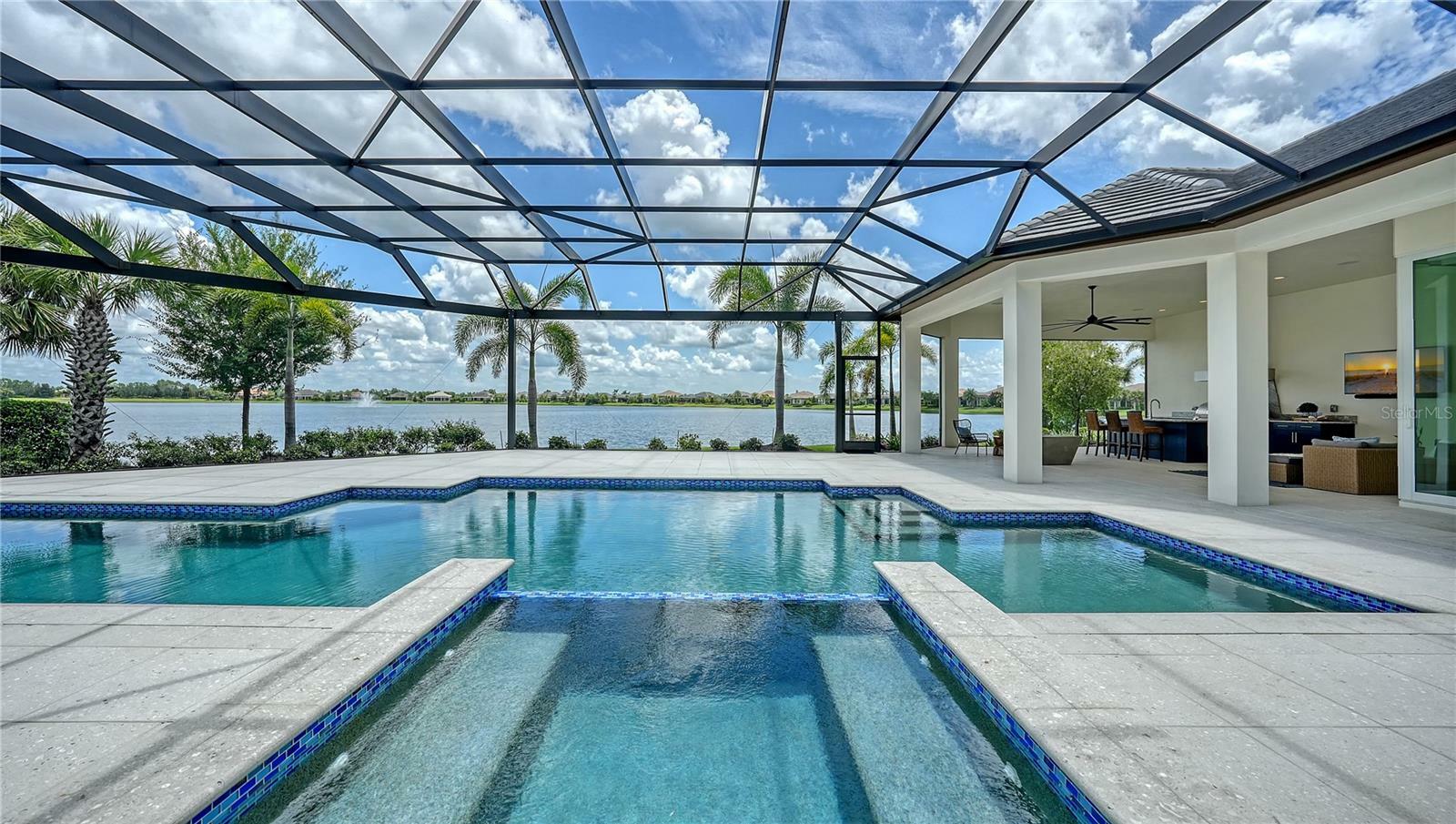 Property Photo: 14665 Como Circle FL 34202