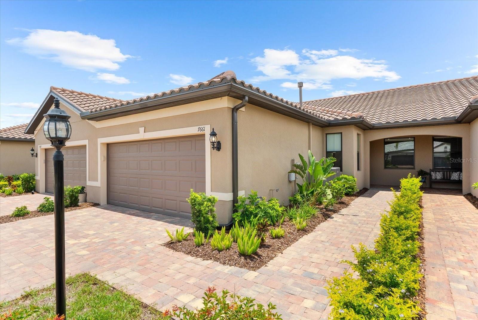 Property Photo: 7661 Summerland Cove FL 34202