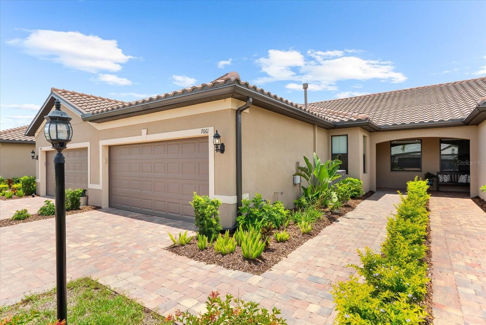 Property Photo:  7661 Summerland Cove  FL 34202 