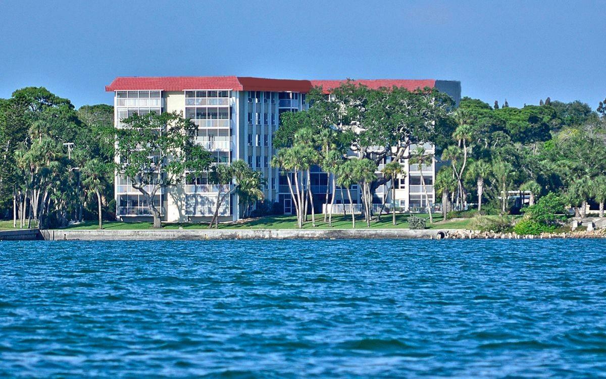 Property Photo: 1100 Imperial Drive 507 FL 34236
