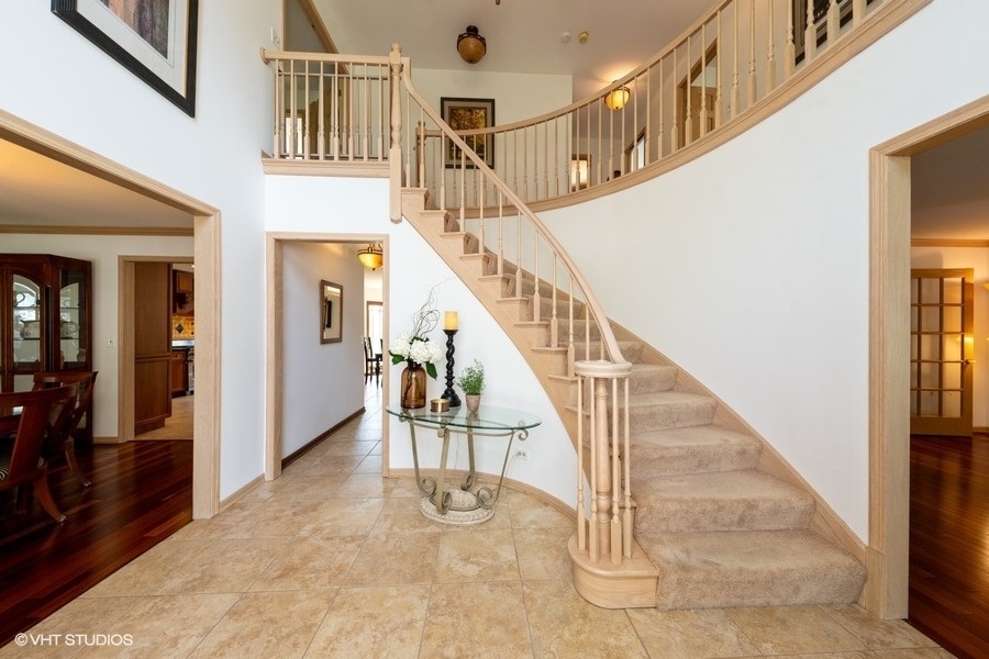 Property Photo: 307 Anne Court IL 60070