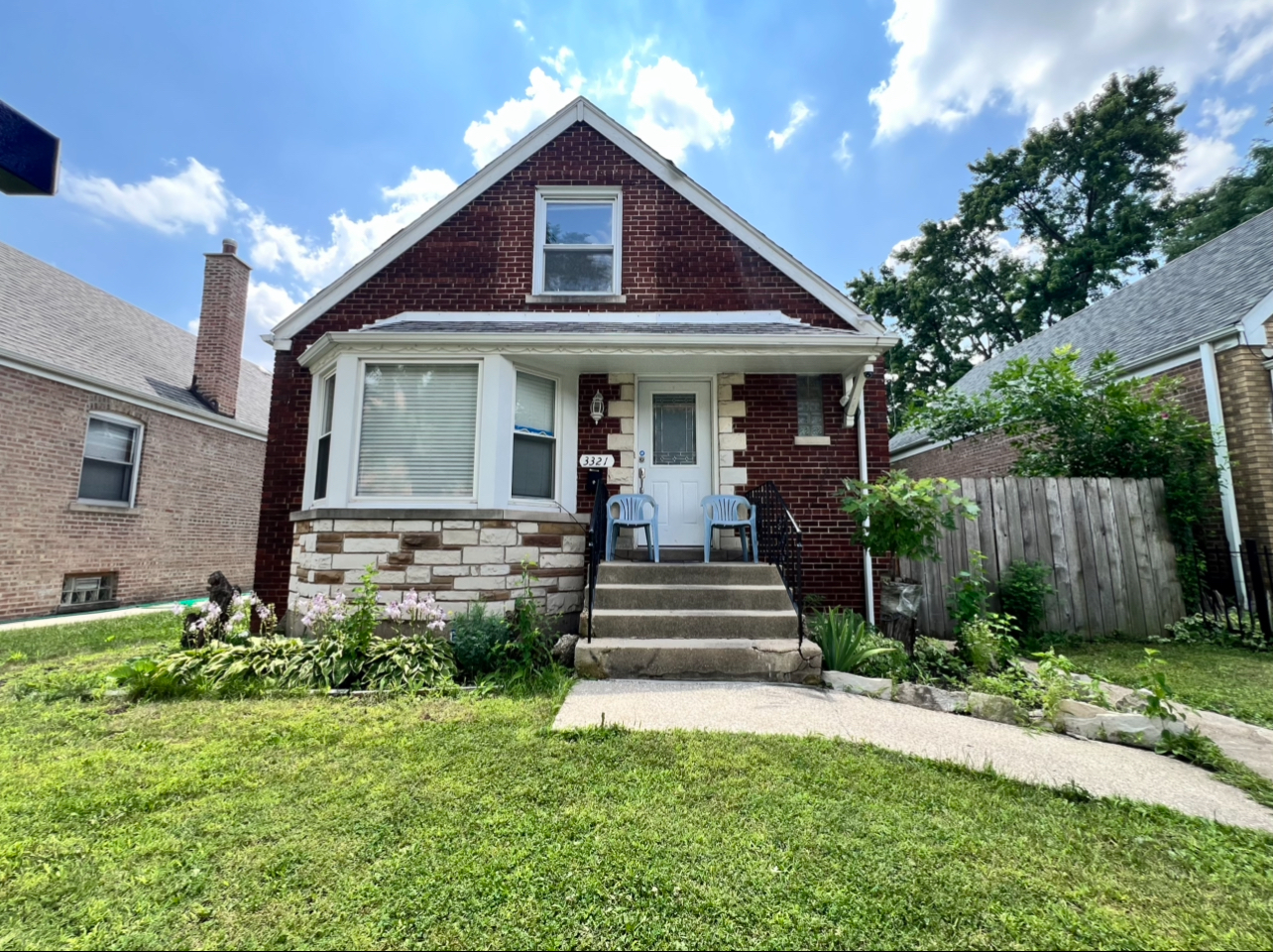 Property Photo:  3321 W 71st Street  IL 60629 