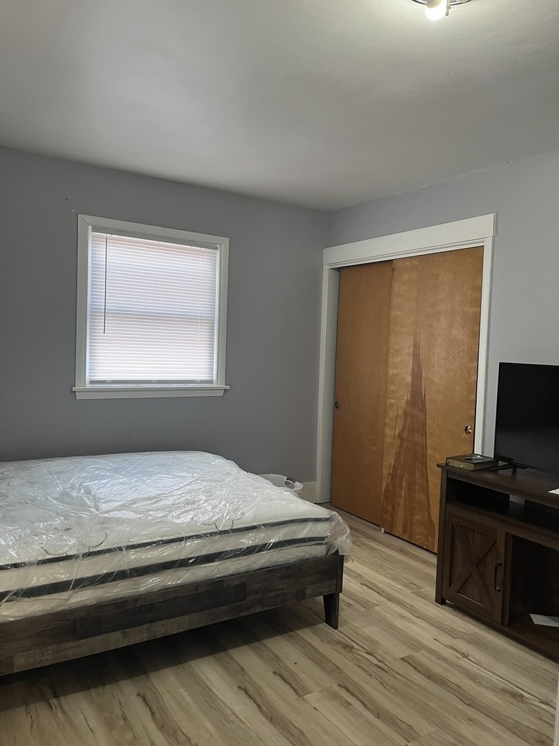 Property Photo: 404-408 N Farnsworth Avenue IL 60505