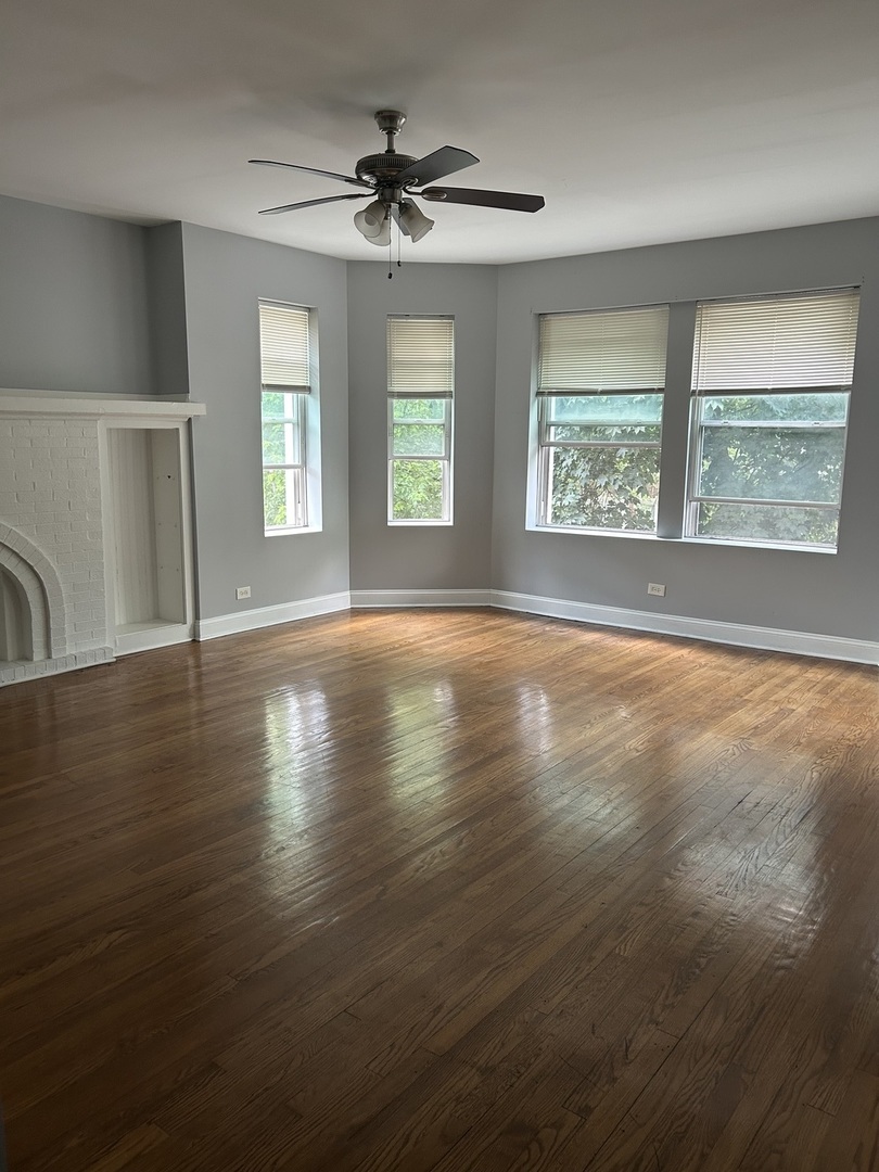 Property Photo: 8415 S Ingleside Avenue 2 IL 60619