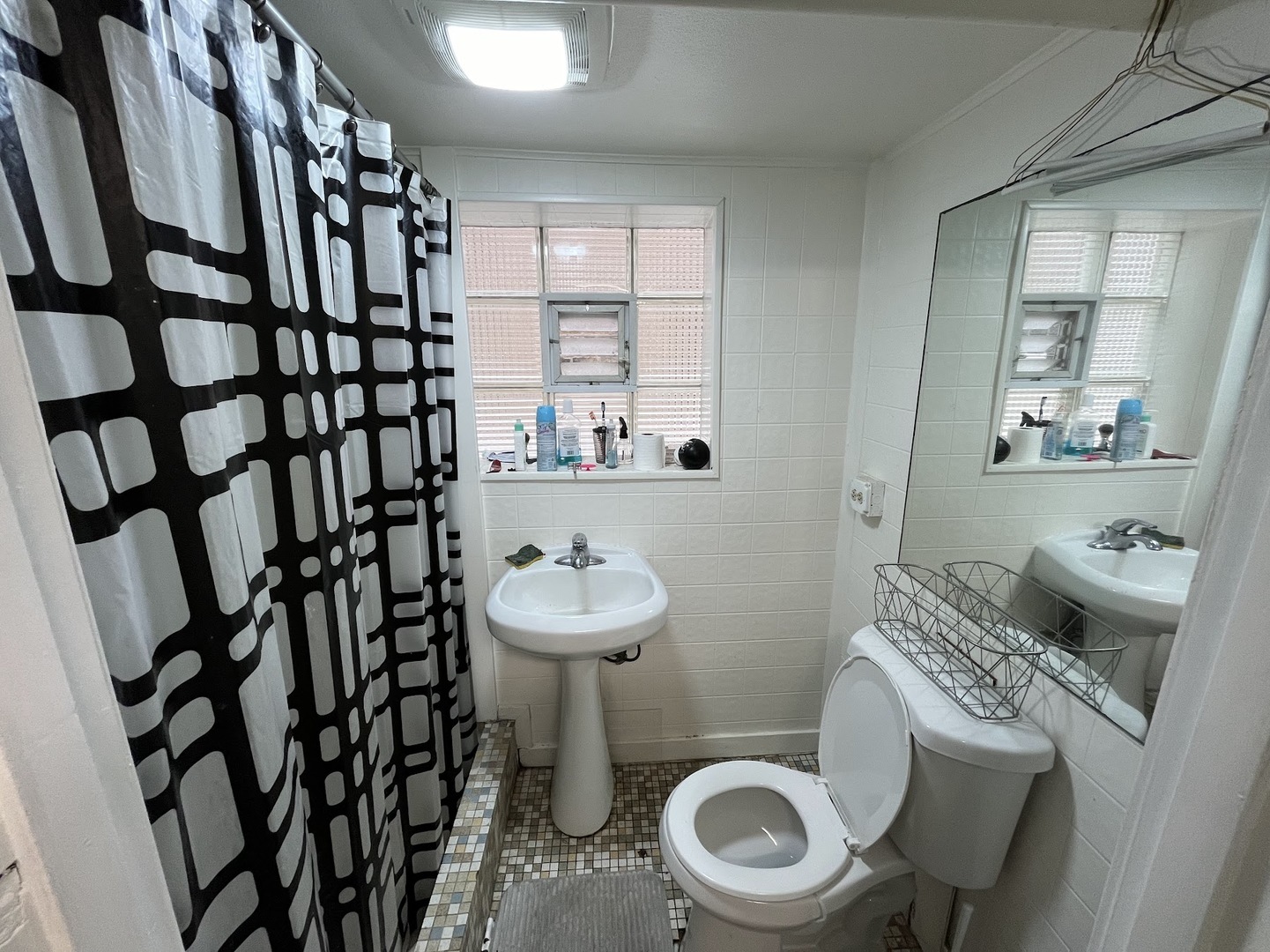 Property Photo: 5126 W Cullom Avenue G IL 60641