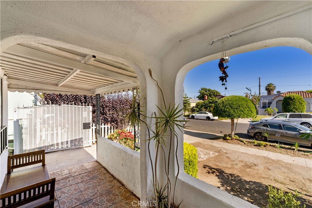 Property Photo: 629 E 93rd Street CA 90002