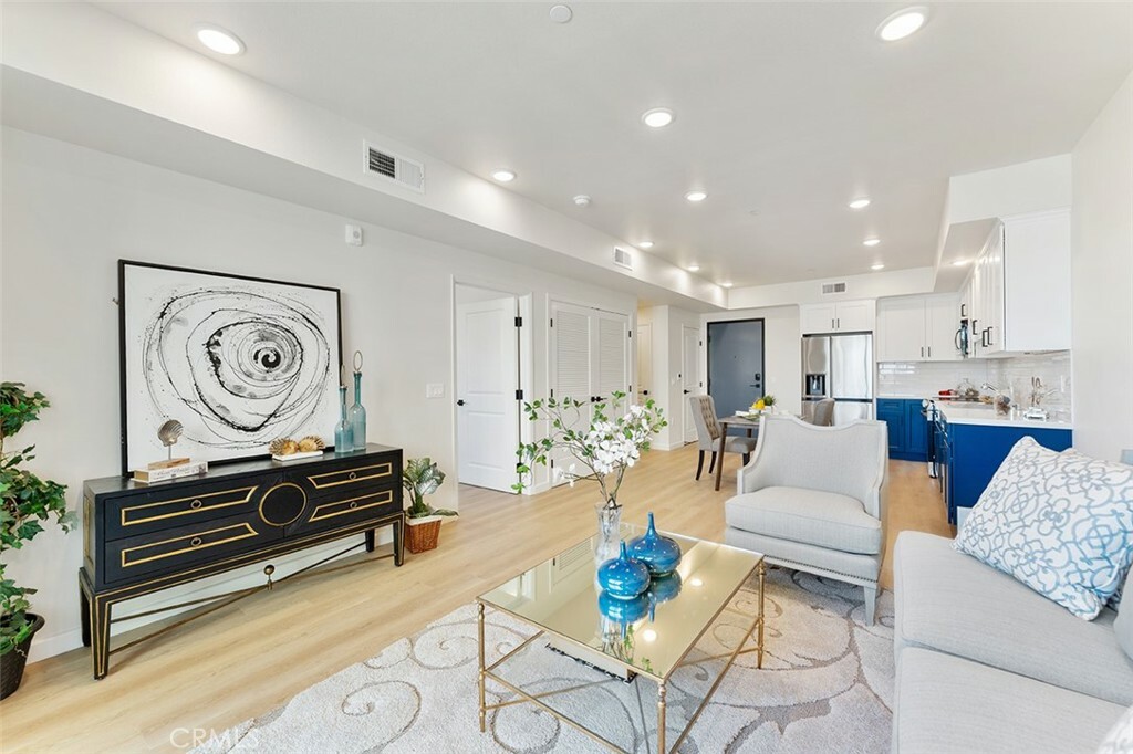 Property Photo:  4064 E Live Oak Avenue 503  CA 91006 
