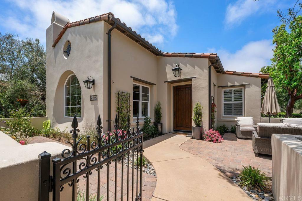 Property Photo: 8126 Santaluz Village Green North CA 92127
