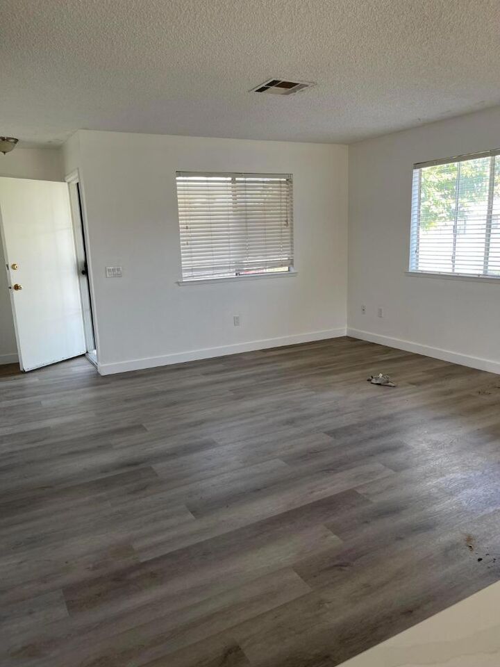 Property Photo:  4438 W Feemster Avenue  CA 93277 