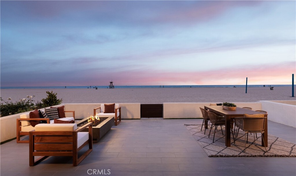 Property Photo:  7104 W Oceanfront  CA 92663 
